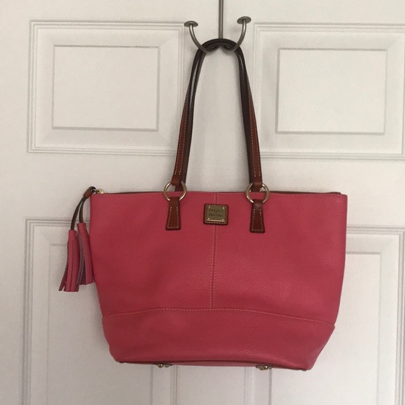 Dooney & Bourke shoulder bag - Picture 1 of 9
